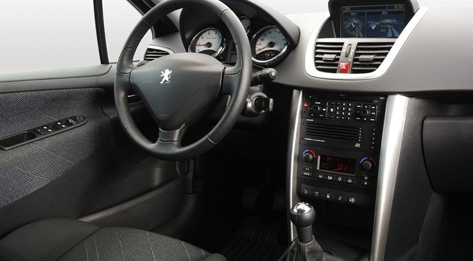 Bemutató: Peugeot 207 12
