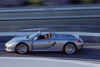Nyugdíjazzák a legerősebb Porschét 12 Walter Röhrl kétszeres ralivilágbajnok segített a futómű fejlesztésében