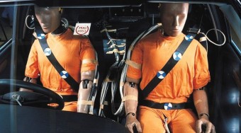 Légzsákot hátra is!