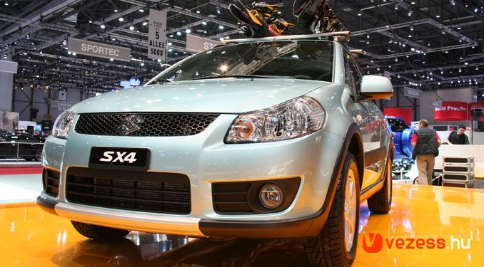 Az SX4 a kompakt családi autók és a szabadidőautók között mozog