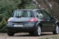 Teszt: Renault Mégane 2,0T 26