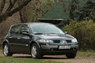 Teszt: Renault Mégane 2,0T 28