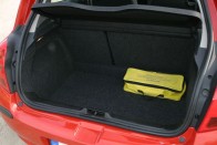 Teszt: Renault Clio 1.6 43