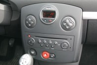 Teszt: Renault Clio 1.6 47