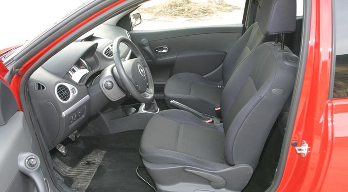 Teszt: Renault Clio 1.6 24