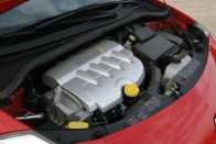 Teszt: Renault Clio 1.6 55