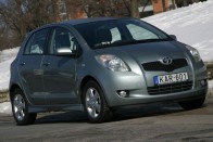 Teszt: Toyota Yaris 1.3 33