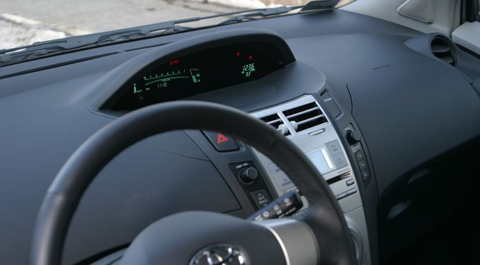 Teszt: Toyota Yaris 1.3 26