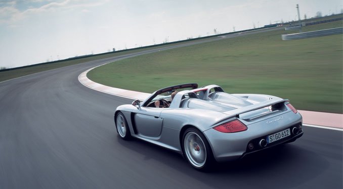 Éledezik Európa autópiaca