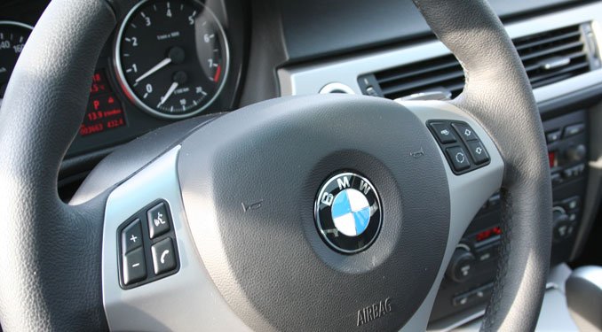 Teszt: BMW 325i Touring 15