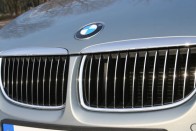 Teszt: BMW 325i Touring 72