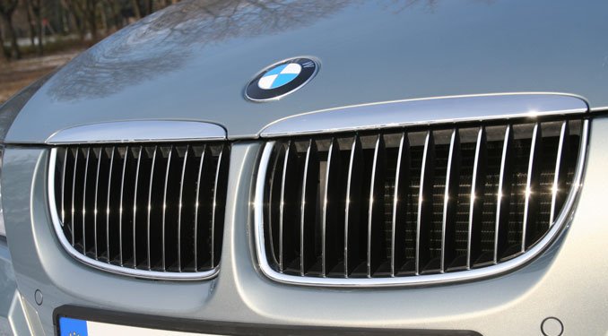 Teszt: BMW 325i Touring 37
