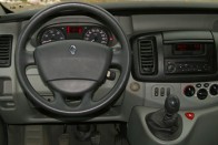 Teszt: Renault Trafic dCi 140 48