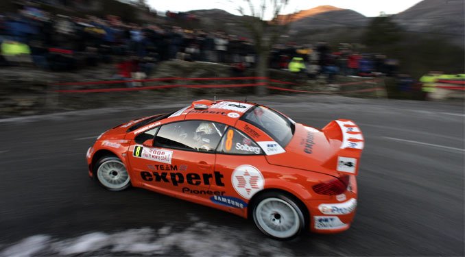 4161_39987_1000x700.jpg | Vezess Henning Solberg tavaly Focus-szal indult, idén a Peugeot-val már dobogóra is esélyes