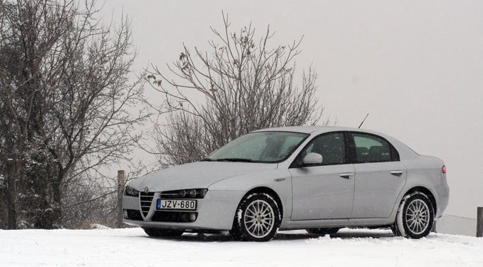 Teszt: Alfa Romeo 159 1.9 JTDm 13