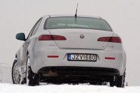 Teszt: Alfa Romeo 159 1.9 JTDm 36