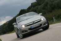 Vezettük: Opel Astra TwinTop 72