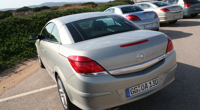 Vezettük: Opel Astra TwinTop 21