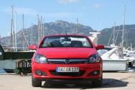 Vezettük: Opel Astra TwinTop 86