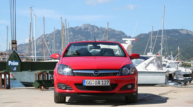 Vezettük: Opel Astra TwinTop 33