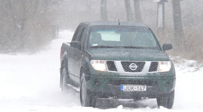 Teszt: Nissan Navara 2.5D 16