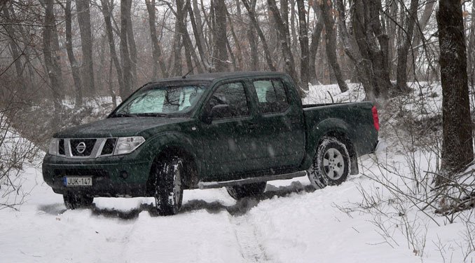 Teszt: Nissan Navara 2.5D 24