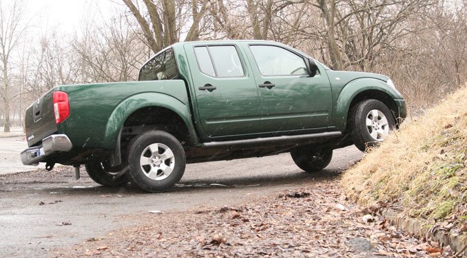 Teszt: Nissan Navara 2.5D 26