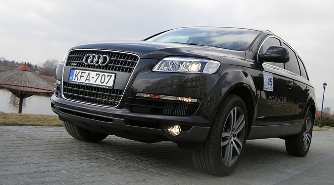 Audi Q7: a nagyság kedvéért 9