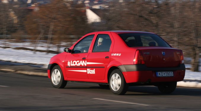 Teszt: Dacia Logan 1.5 DCi 17