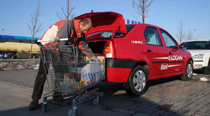 Teszt: Dacia Logan 1.5 DCi 23