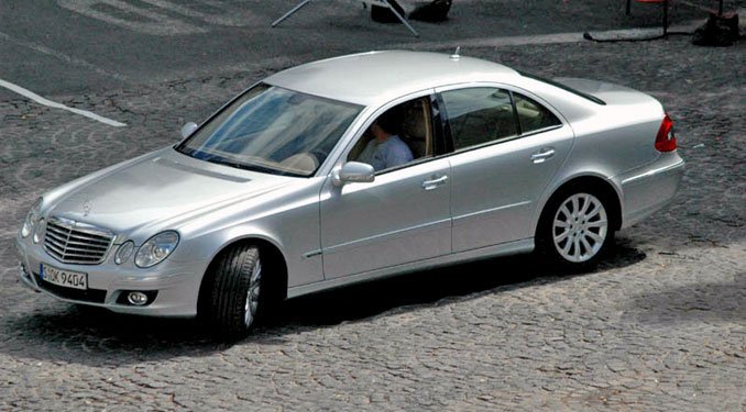 Szebb és erősebb lesz az E-osztály