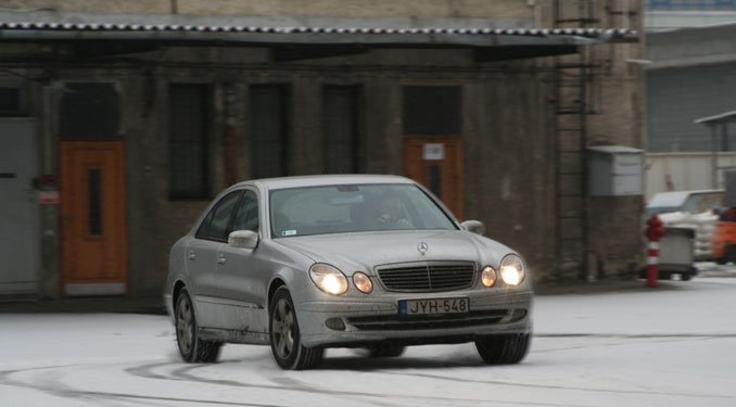 Teszt: Mercedes-Benz E280 CDI 4MATIC 11