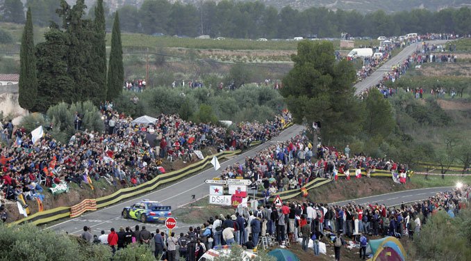 Ki győzi le Loeb-öt?