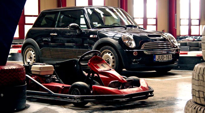 Az önzáró difivel úgy fordul a JCW MINI, akár egy gokart