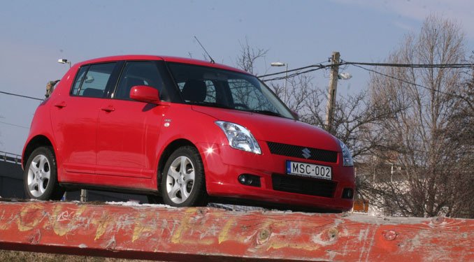 Teszt: Suzuki Swift 1.25 DDiS 11