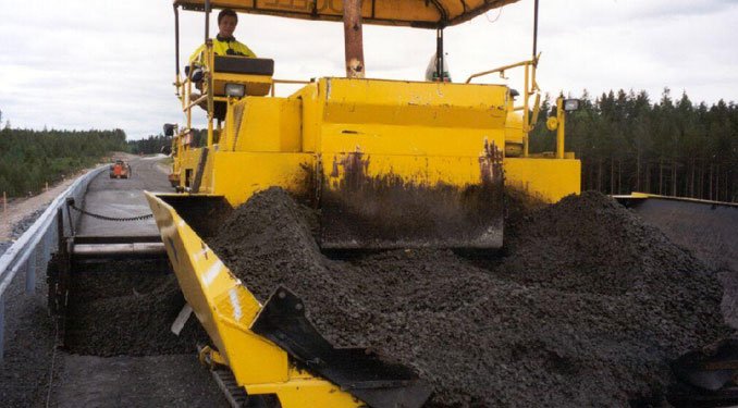 Visszaállítaná az Útalapot az MDF és többet költene a mellékutak javítására