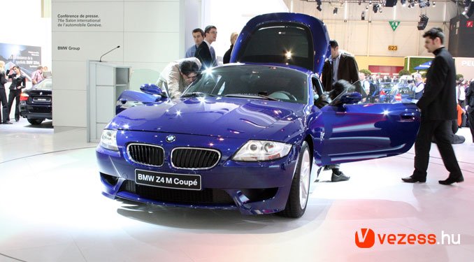 Szériában a BMW Z4 M Coupé