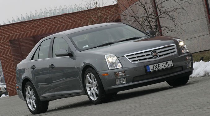 Teszt: Cadillac STS 4.6 V8