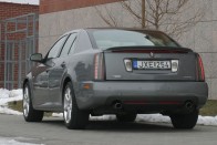 Teszt: Cadillac STS 4.6 V8 46