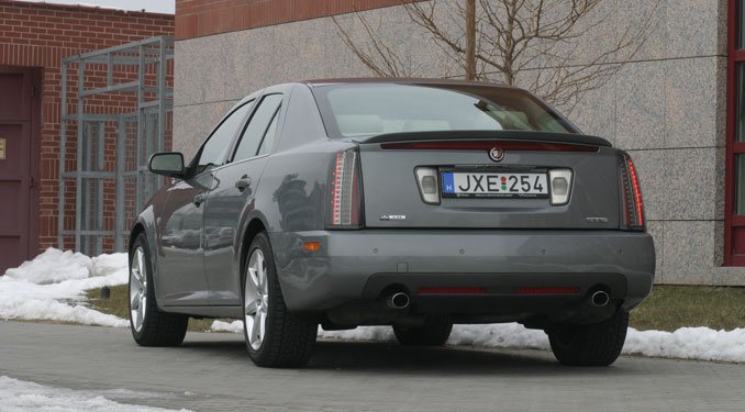 Teszt: Cadillac STS 4.6 V8 7