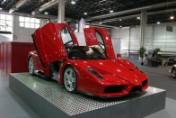 660 lóerős a Ferrari Enzo