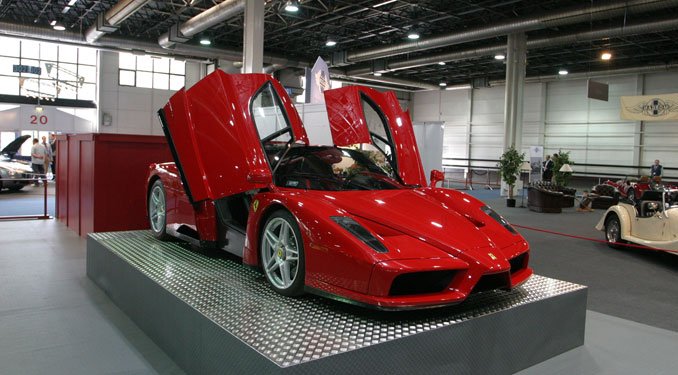 660 lóerős a Ferrari Enzo