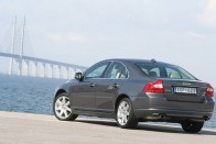 /Galeria/Tesztautok/Volvo/S80_2006sved//IMG_0013.jpg