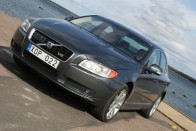 Vezettük: Volvo S80 98