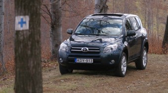 Teszt: Toyota RAV4 X 2.2 D-4D