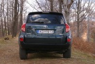 Teszt: Toyota RAV4 X 2.2 D-4D 57