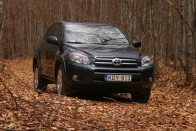 Teszt: Toyota RAV4 X 2.2 D-4D 63