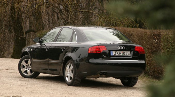 Teszt: Audi A4 2.0 TDI Multitronic 11