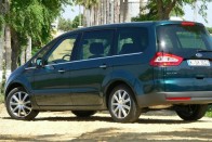 Vezettük: Ford Galaxy & S-Max 102