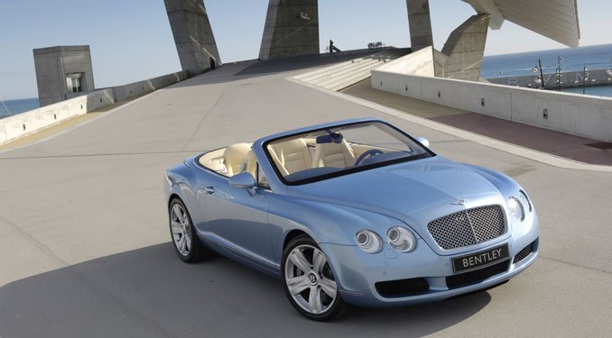 Kabrió Bentley a világ legnagyobb fékeivel! 9